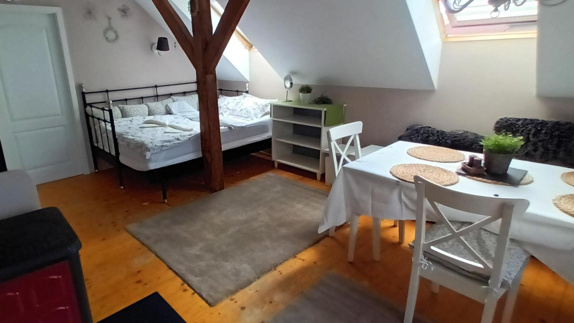 Apartmány Pod Putimskou branou Písek Esterno foto
